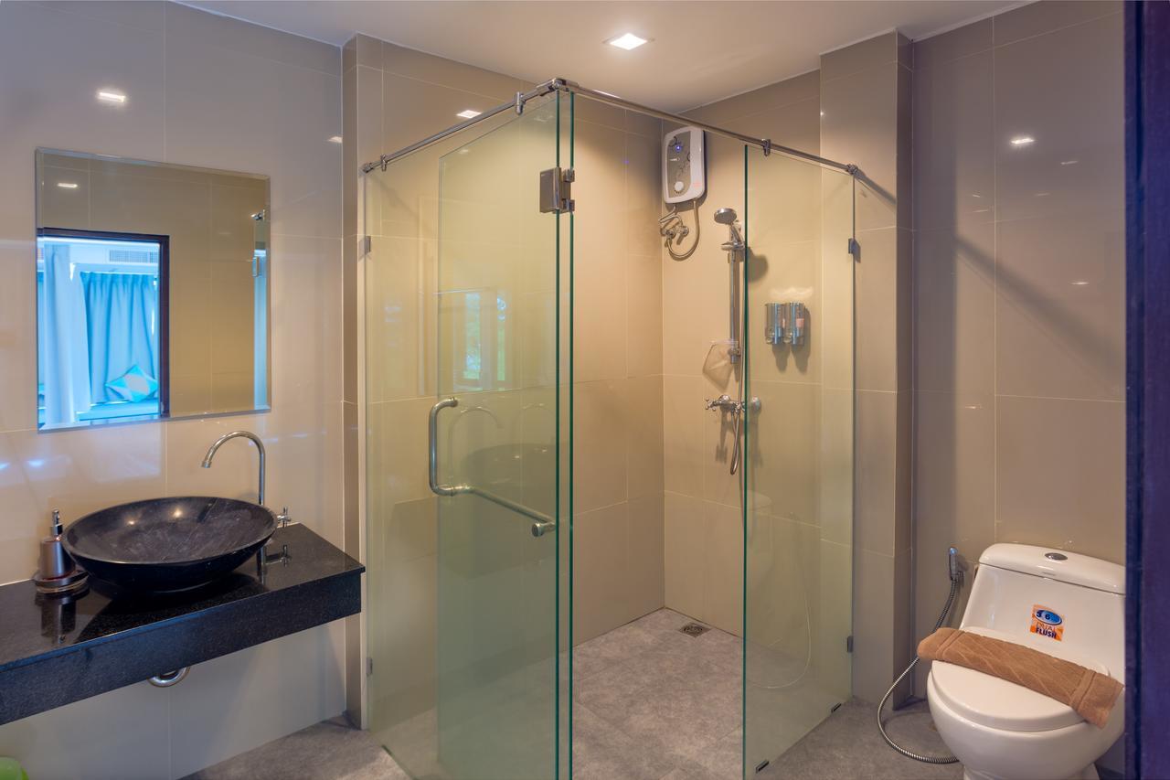 Sunset Bay View Phuket Hotel Patong Exterior photo