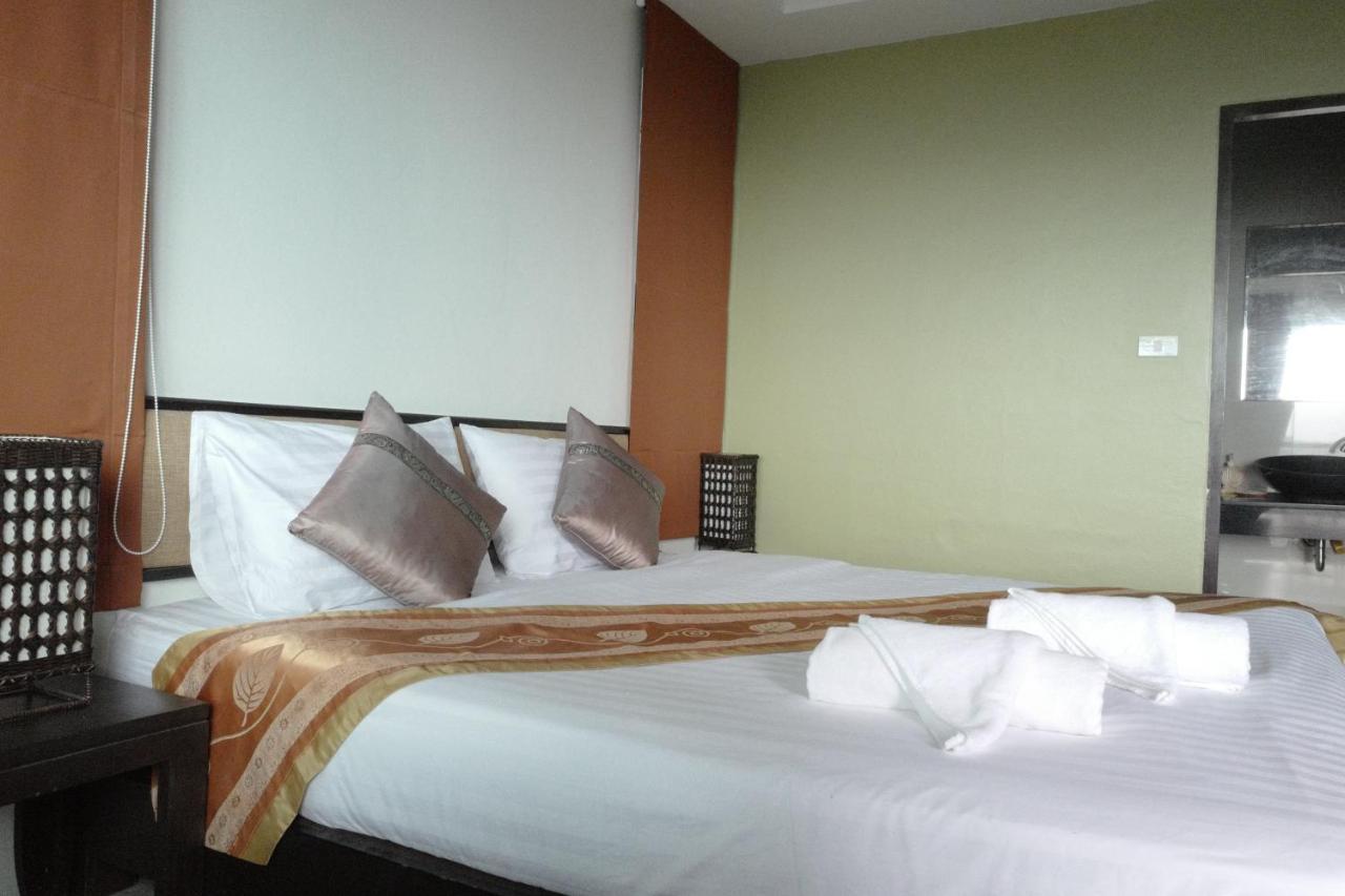 Sunset Bay View Phuket Hotel Patong Exterior photo